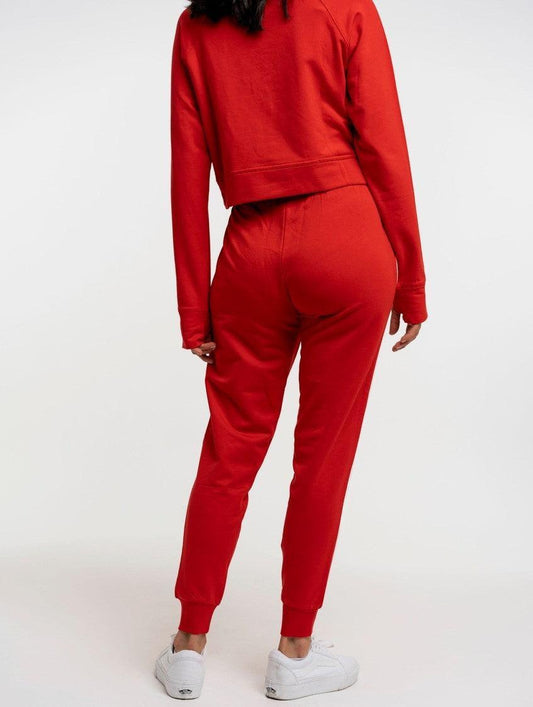 Back view of model wearing pants