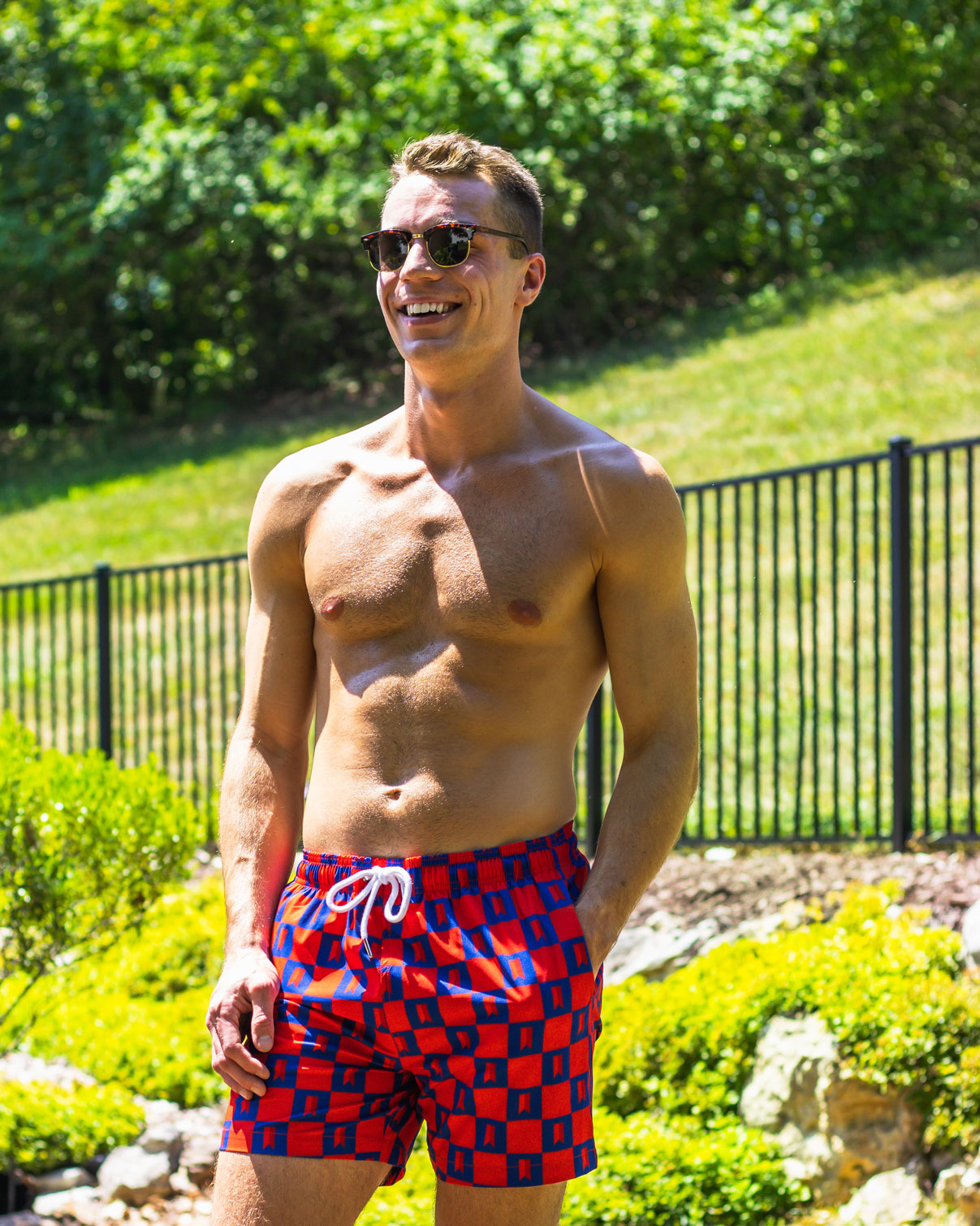 MICHELOB ULTRA ACTIVEWEAR