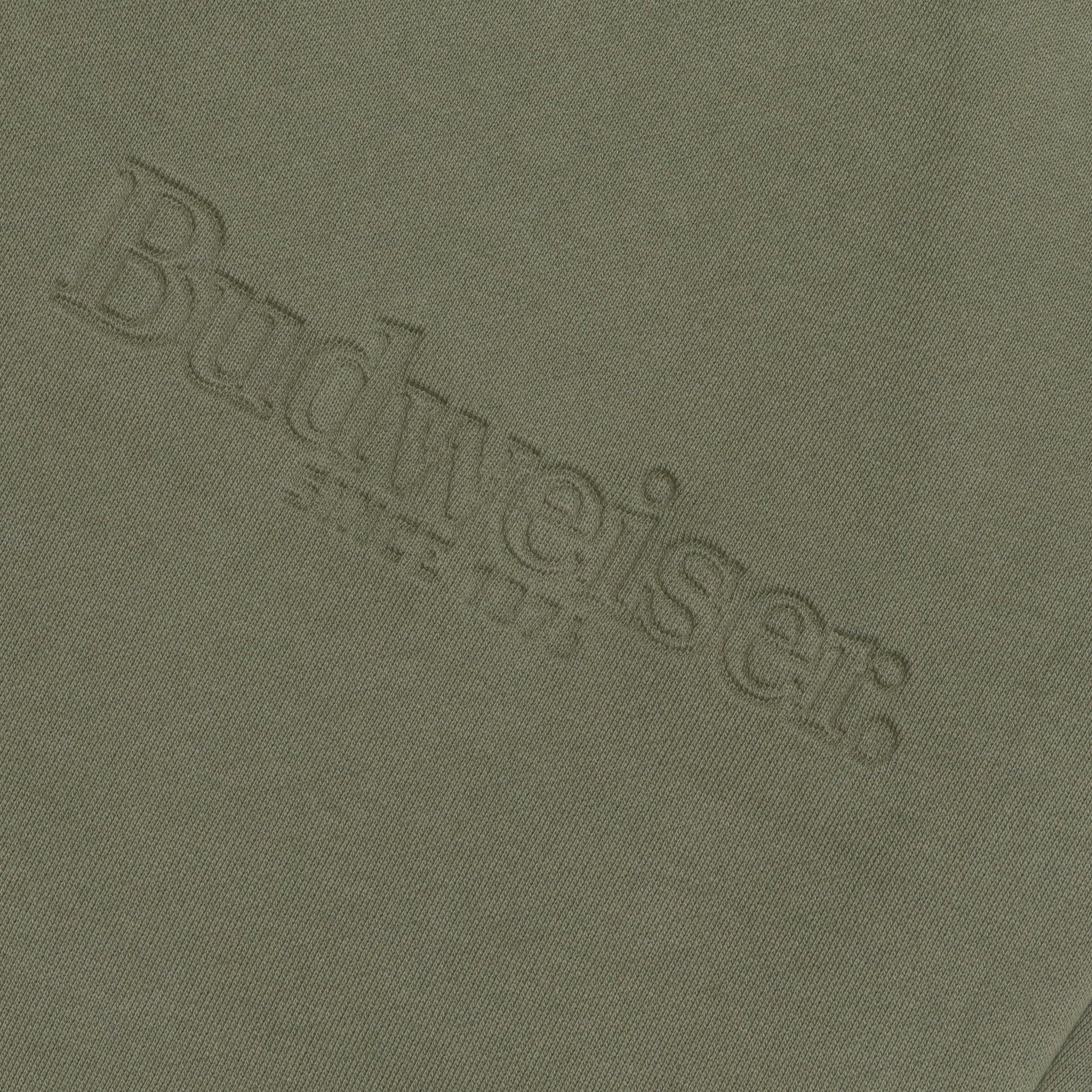 detail of debossed budweiser 