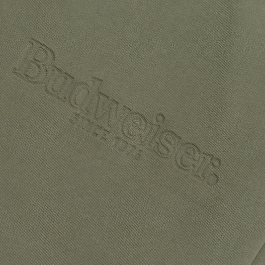 detail of debossed budweiser 