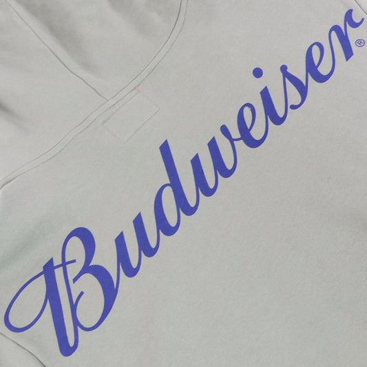 budweiser in script blue detail  