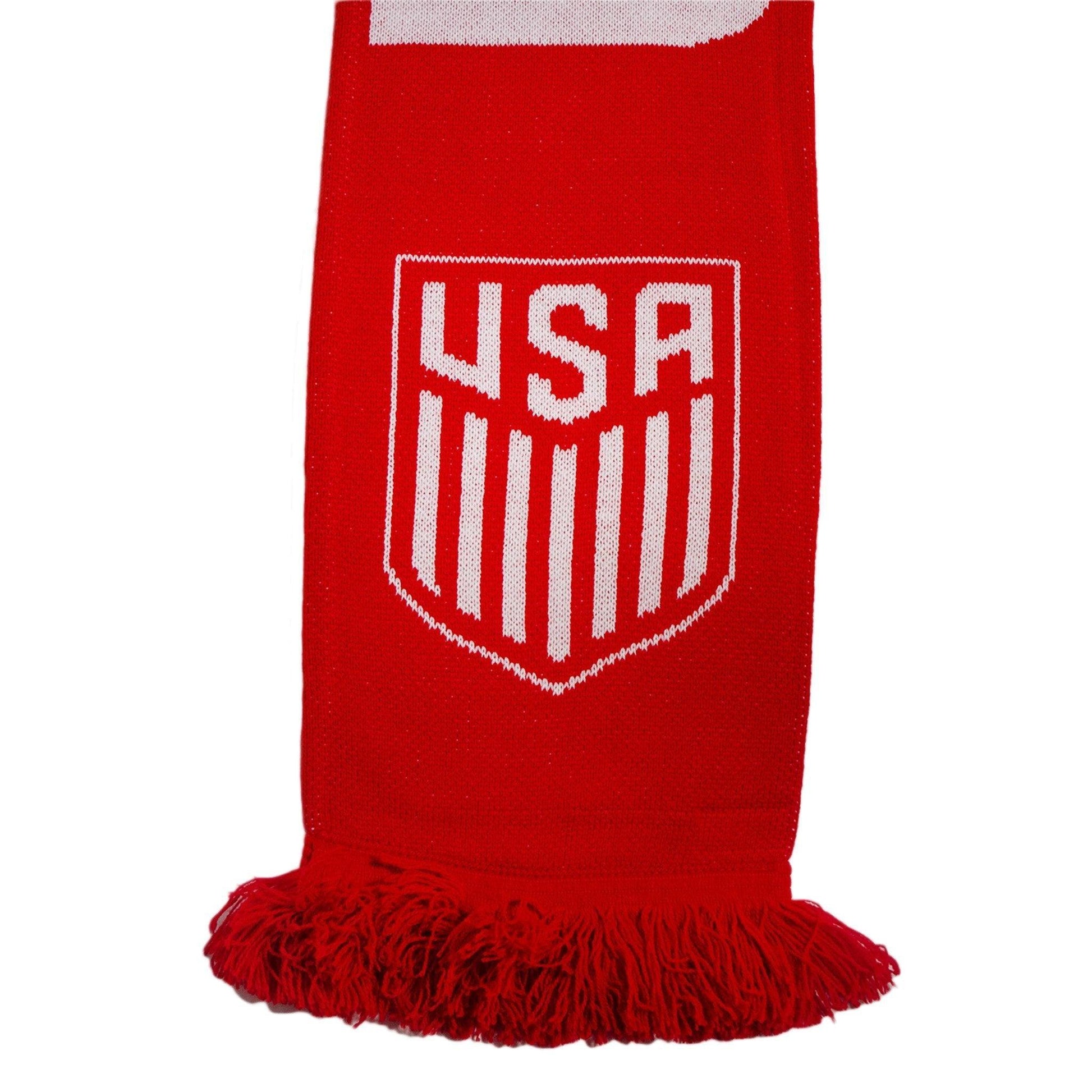 Budweiser X USMNT Soccer Scarf Stitching Detail