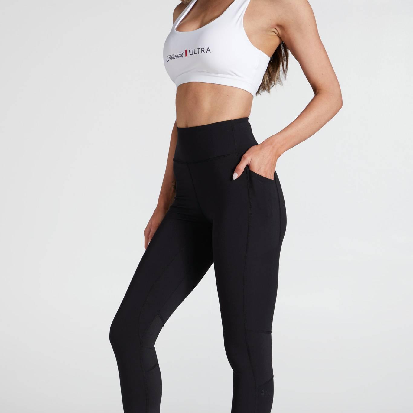 left side of leggings features side pocket